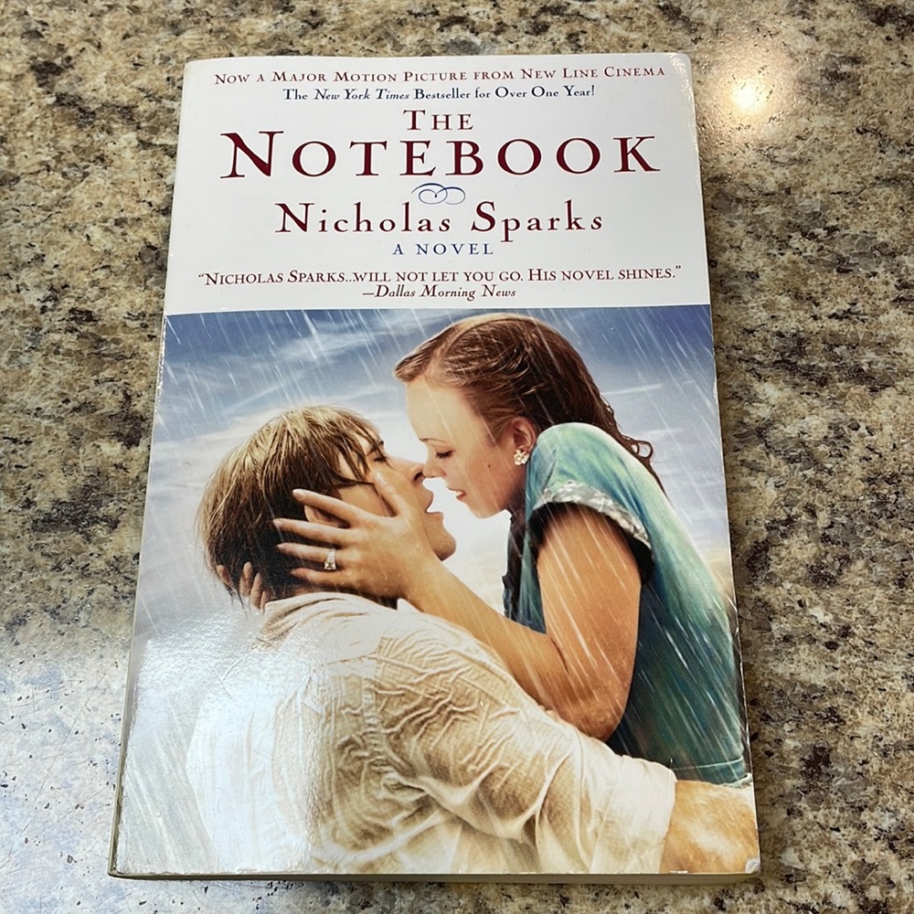 The Notebook by Nicholas Sparks. Love Story Novel. Paperback. EUC